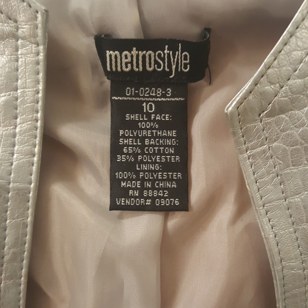 Faux leather jacket - Picture 2 of 3